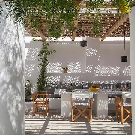 Josephine - 1882 Villa